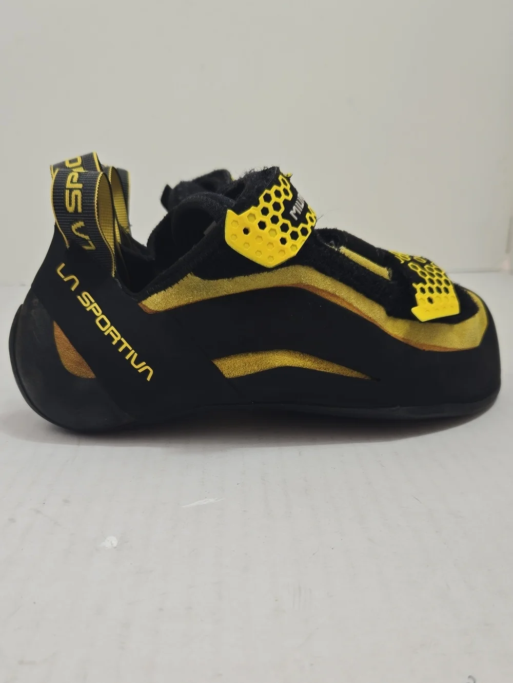 Size 42/M9/W10- - La Sportiva Miura VS Official Velcro Closure Climbing Shoes